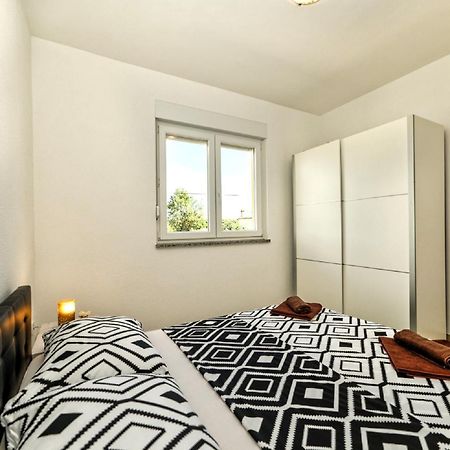 Apartment Una Πούλα Εξωτερικό φωτογραφία